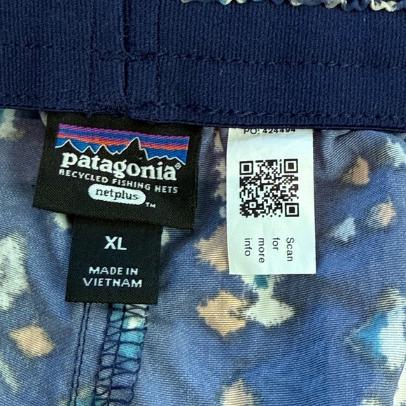 Patagonia Baggies Shorts Womens XL Blue Wandering Woods Drawstring Geometric - Picture 4 of 5
